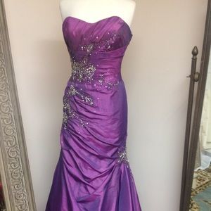 listing-status-banner